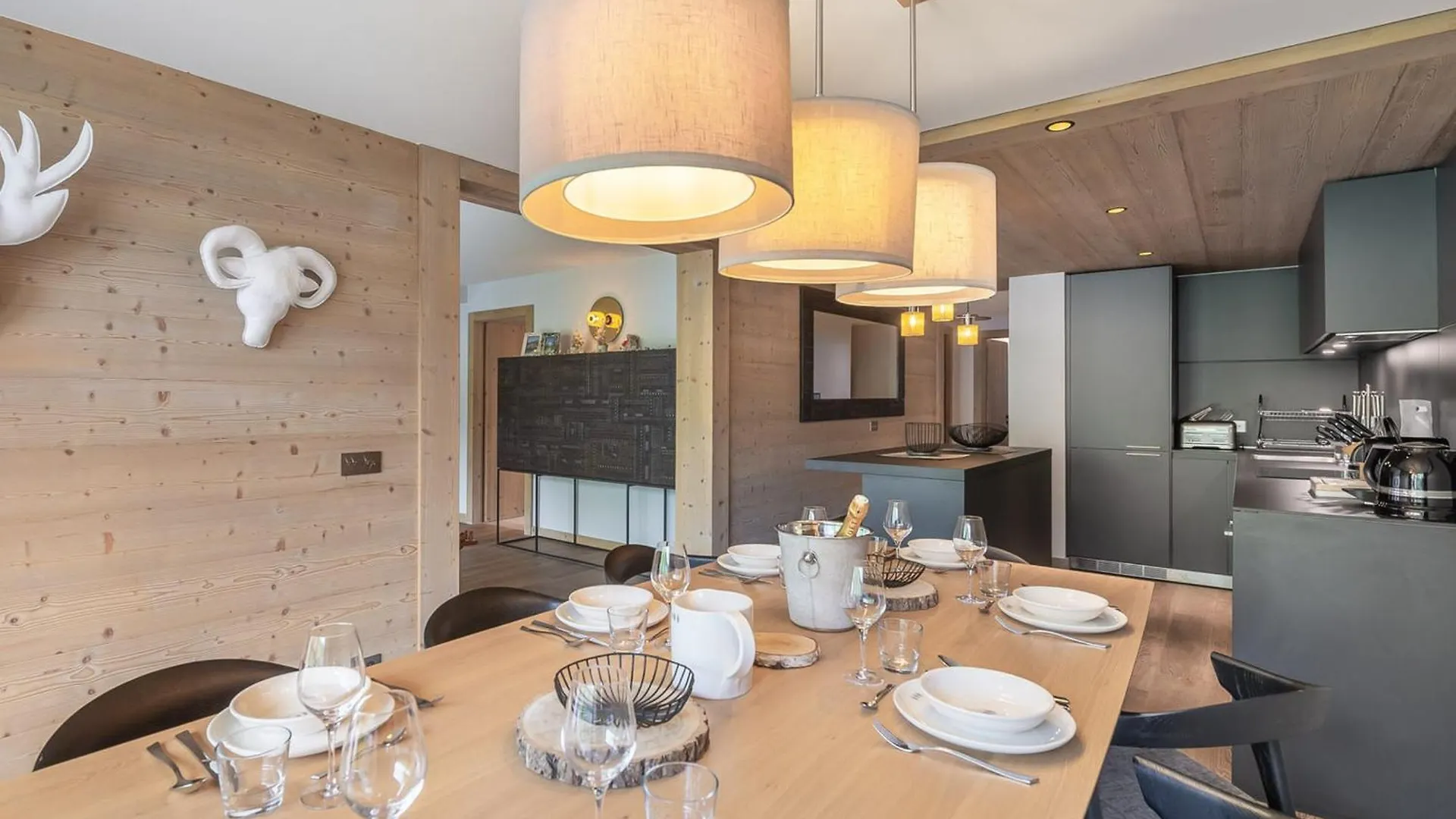アパート Appartement Moderne Avec Terrasse, Pres Des Remontees, 4 Adultes + 5 Enfants, Services Inclus - Fr-1-562-75 クールシュヴェル